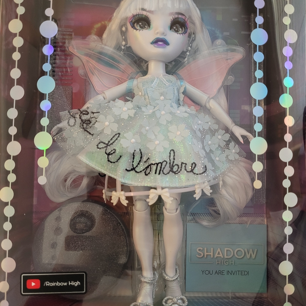 Eliza Mcfee - Fairy - Shadow High -Rainbow Vision Costume Ball - Picture 4 of 8